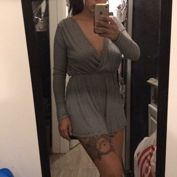Romper - Picture 2 of 6